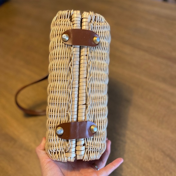 Vintage Brown Woven Handbag - Picture 4 of 10